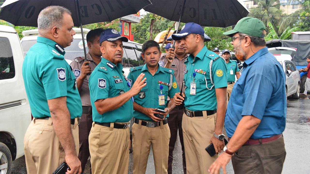 ডিএমপির অতিরিক্ত কমিশনার (ট্রাফিক) মো: আনিছুর রহমান