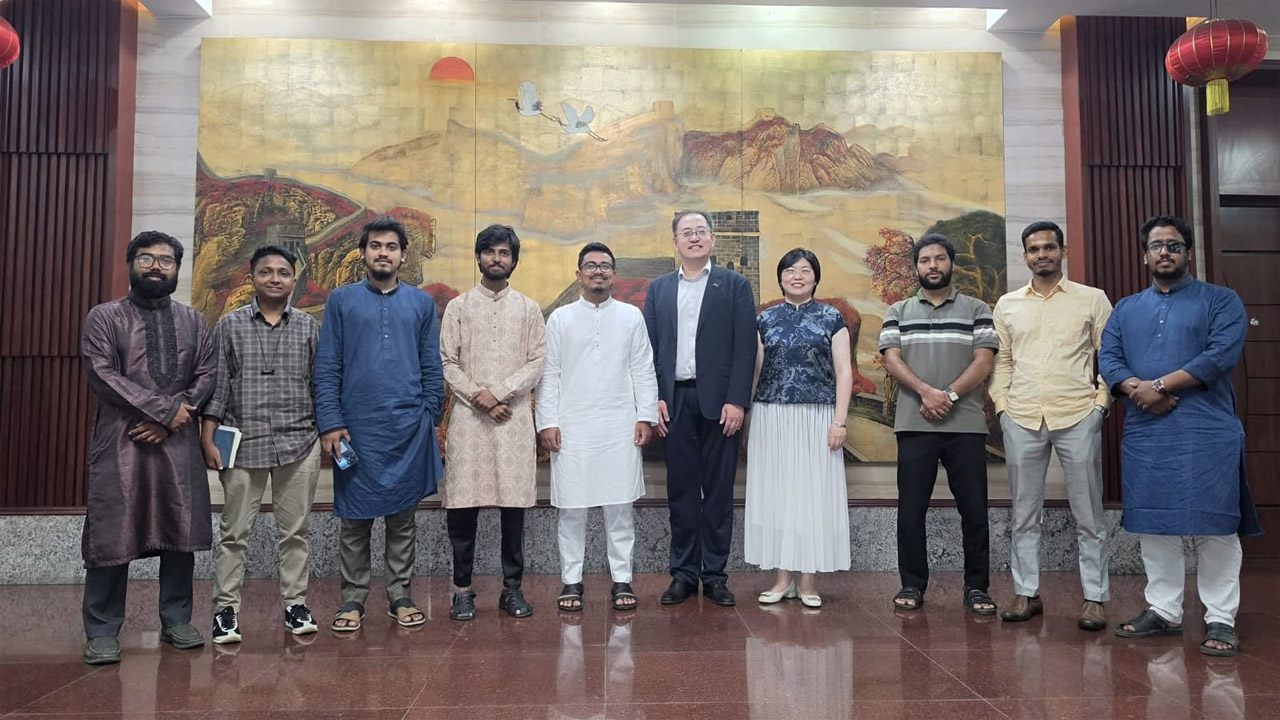 চীন সফর পরবর্তী ডাকসু ও চীনা দূতাবাসের প্রতিনিধিদের বৈঠক অনুষ্ঠিত