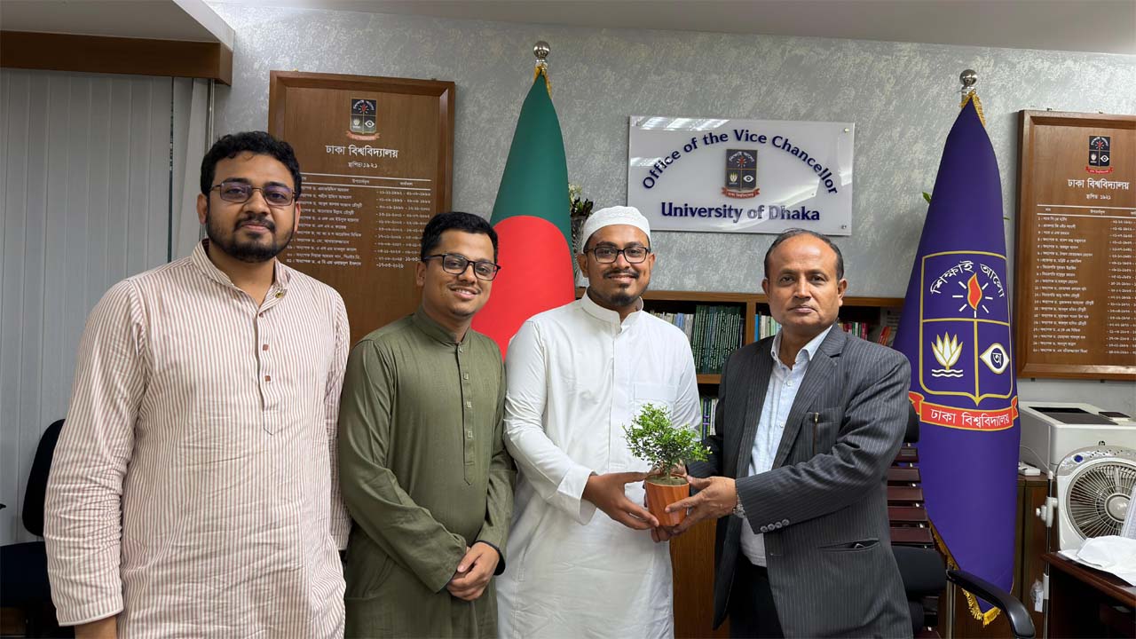 ঢাকা বিশ্ববিদ্যালয়ের নবনিযুক্ত ভিসি অধ্যাপক ড. এ বি এম ওবায়দুল ইসলামের সাথে ডাকসু নেতাদের সৌজন্য সাক্ষাৎ