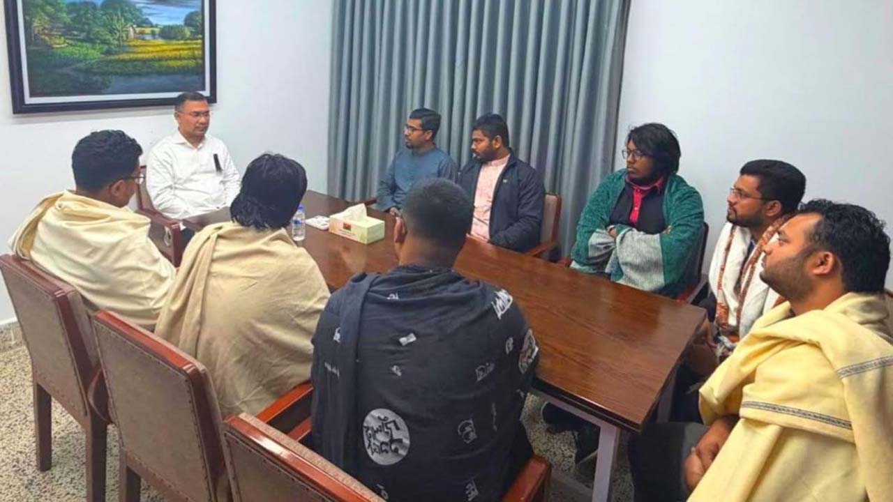 তারেক রহমানের সাথে ডাকসু প্রতিনিধিরা সাক্ষাৎ করেছেন