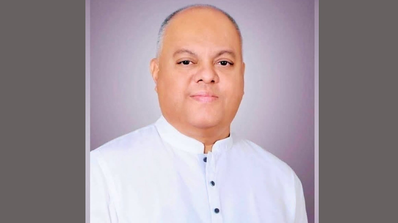 ঢাকা জেলা পরিষদের প্রশাসক ইয়াসিন ফেরদৌস মুরাদ