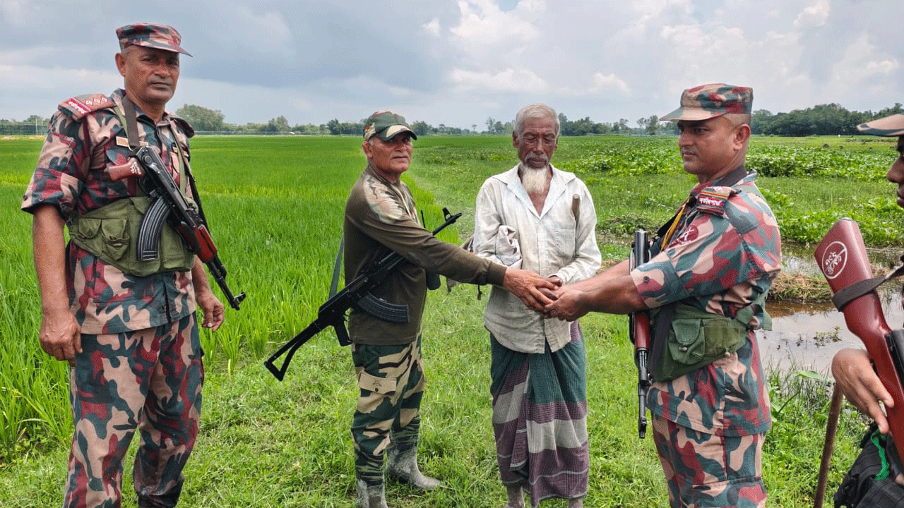 বাংলাদেশীকে ফেরত আনছে বিজিবি