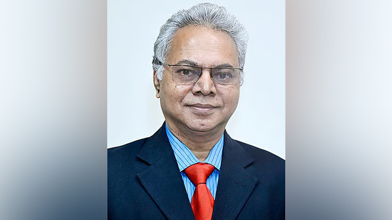 বাংলাদেশ ইনস্টিটিউট অব ব্যাংক ম্যানেজমেন্ট (বিআইবিএম)-এর মহাপরিচালক ড. মো: এজাজুল ইসলাম