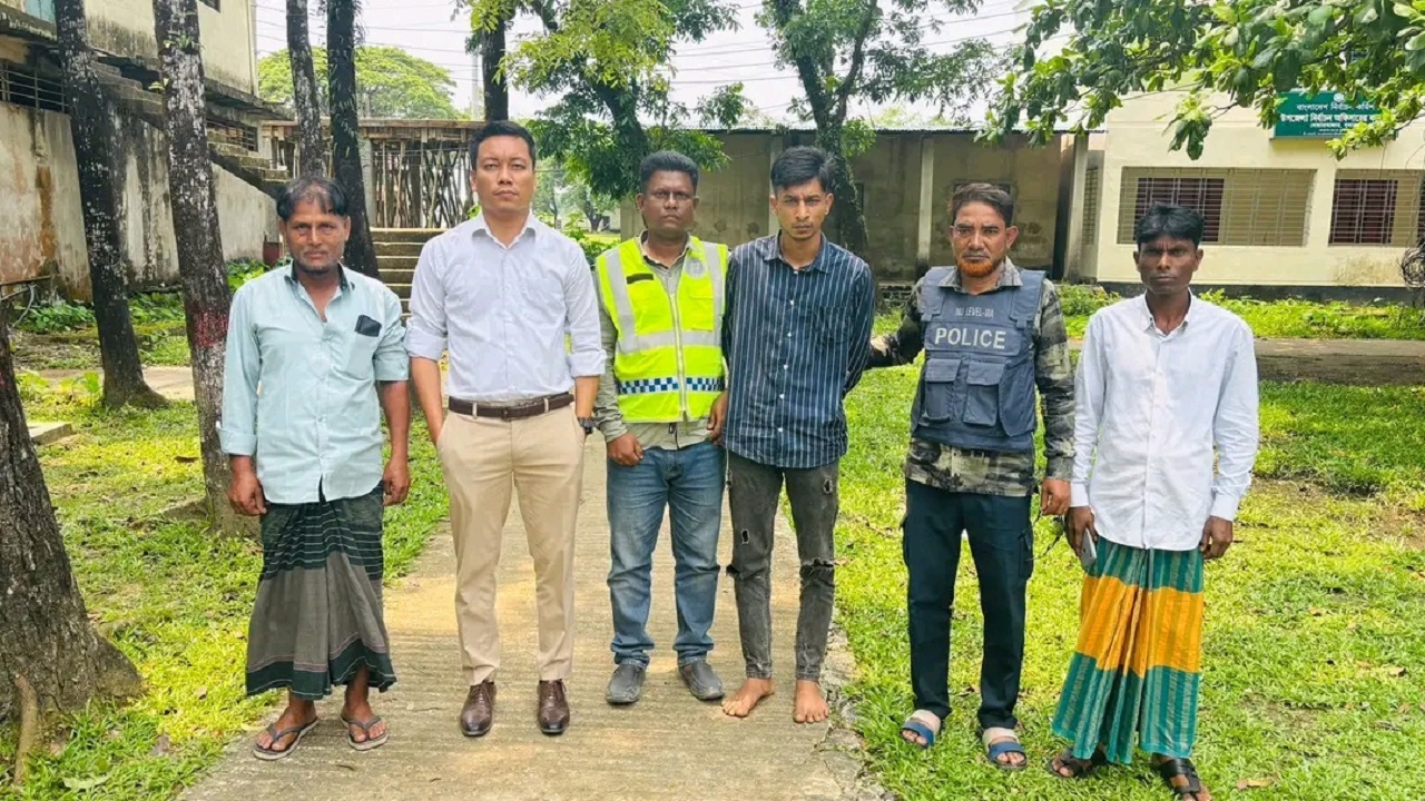 দোয়ারাবাজারে ভ্রাম্যমাণ আদালতের অভিযানে মাদক কারবারি মামুন আটক