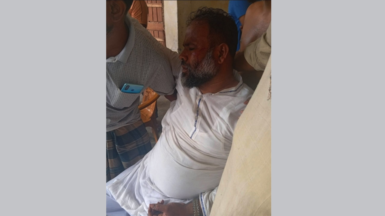 ধরনীবাড়ি ইউনিয়ন পরিষদের চেয়ারম্যান এরশাদুল হক আহত