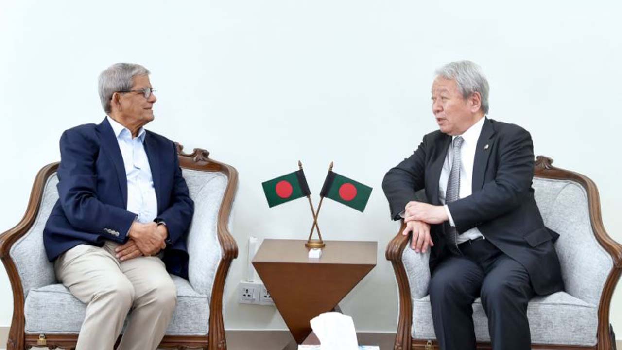 জাইকার প্রেসিডেন্ট ড. তানাকা আকিহিকোর সাথে সাক্ষাৎ করেন স্থানীয় সরকার মন্ত্রী মির্জা ফখরুল ইসলাম আলমগীর