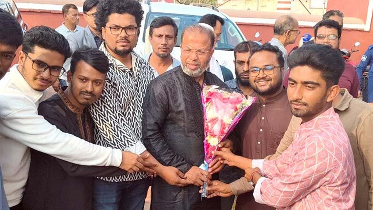 পরিবেশ ও জলবায়ু পরিবর্তন বিষয়ক প্রতিমন্ত্রী শেখ ফরিদুল ইসলাম