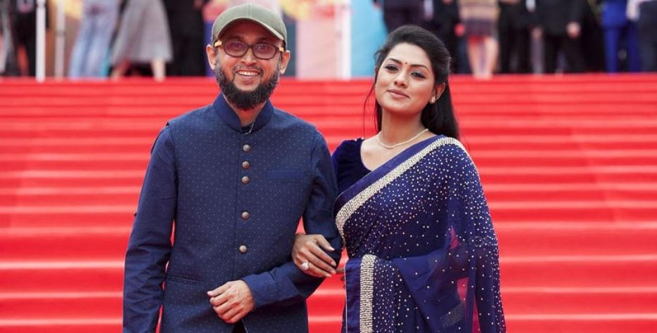সংস্কৃতি উপদেষ্টা মোস্তফা সরয়ার ফারুকী ও তার স্ত্রী নুসরাত ইমরোজ তিশা