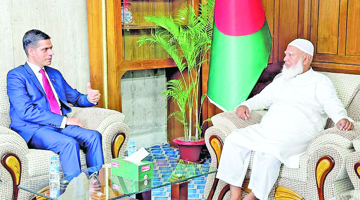 বিরোধীদলীয় নেতা ডা: শফিকুর রহমানের সাথে সৌজন্য সাক্ষাৎ করেন নেপালের রাষ্ট্রদূত ঘনশ্যাম ভান্ডারী  ::নয়া দিগন্ত