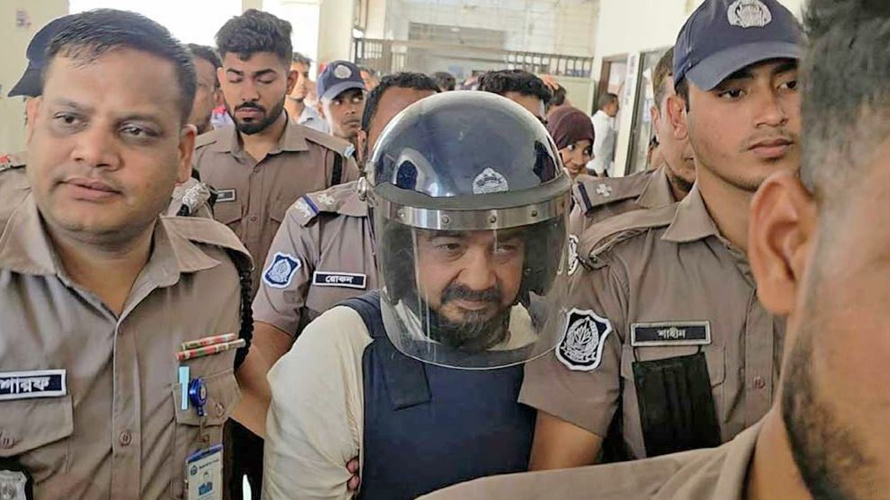 হত্যা মামলায় সাবেক লেফটেন্যান্ট কর্নেল আফজাল নাছের রিমান্ডে