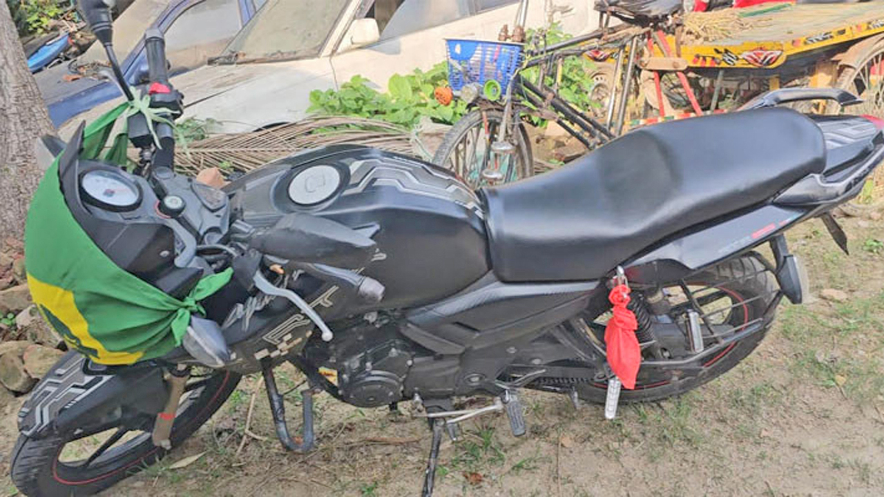 চুয়াডাঙ্গায় ব্রাজিল র‌্যালির মোটরসাইকেল জব্দ