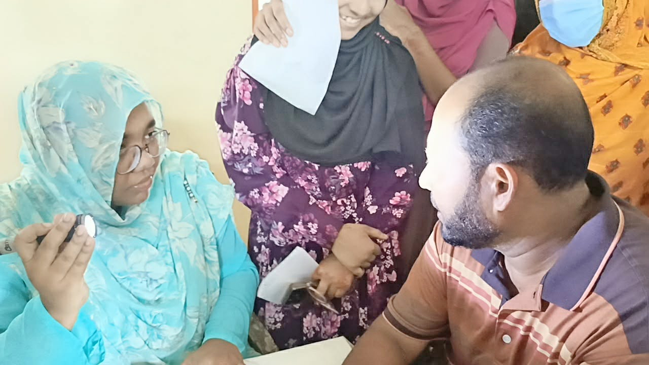 মঠবাড়িয়ায় বিনামূল্যে চক্ষু চিকিৎসা সেবা কার্যক্রম