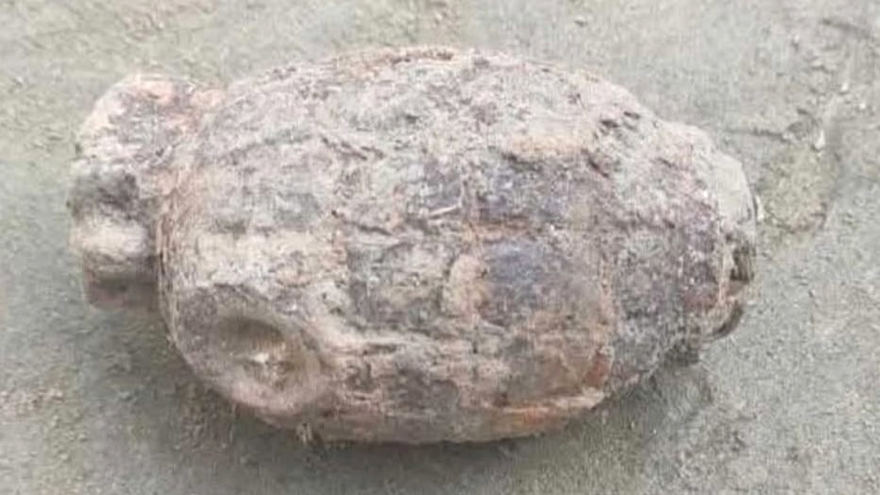 পুকুর খননের সময় পরিত্যক্ত গ্রেনেড উদ্ধার