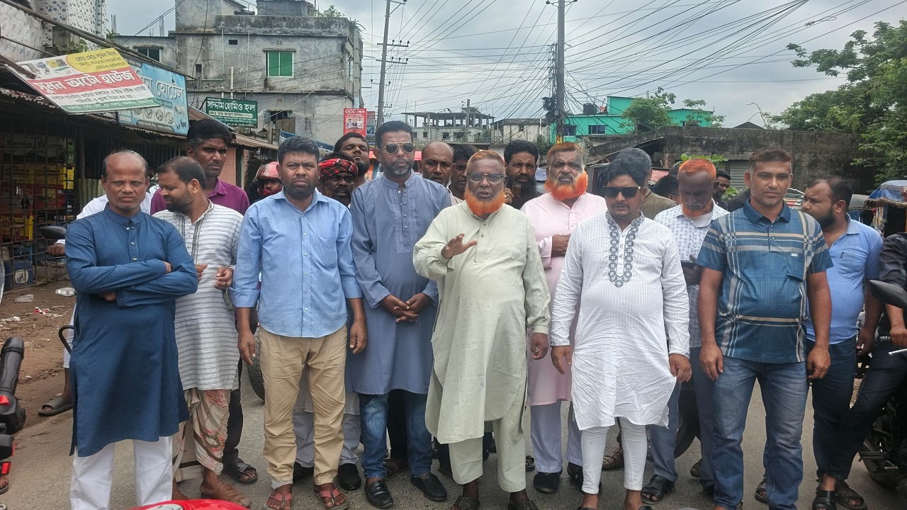 মহান মে দিবসে গফরগাঁওয়ে শ্রমিকদলের বর্ণাঢ্য র‌্যালি