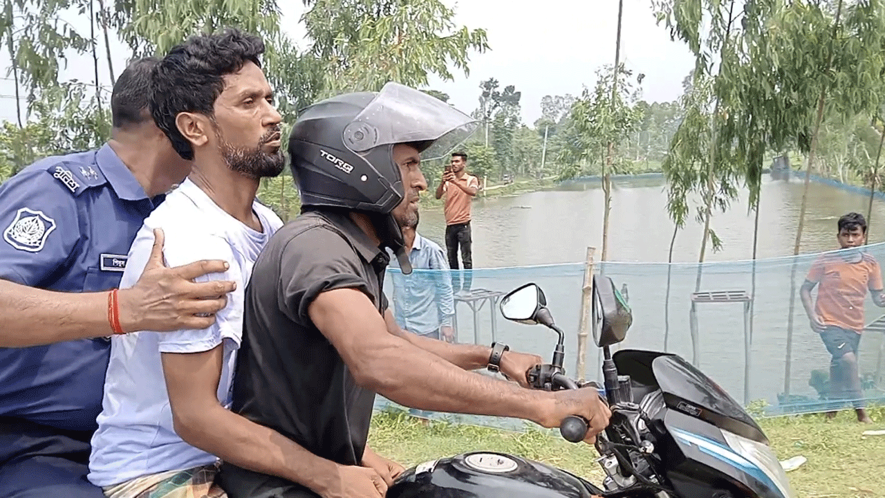 আটক আমির হোসেন