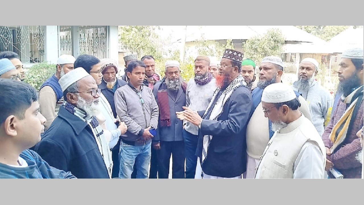 বড়দিনে খ্রিস্টান সম্প্রদায়ের সাথে জামায়াত প্রার্থীর শুভেচ্ছা বিনিময়