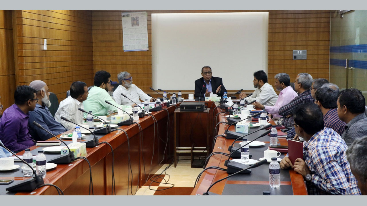 বিশ্ববিদ্যালয়ের ভিসির দফতরে মতবিনিময় সভা