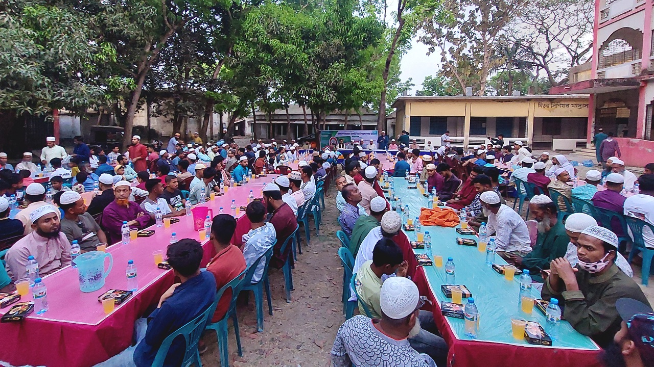 ঘিওরে জামায়াতে ইসলামীর ইফতার ও দোয়া মাহফিল
