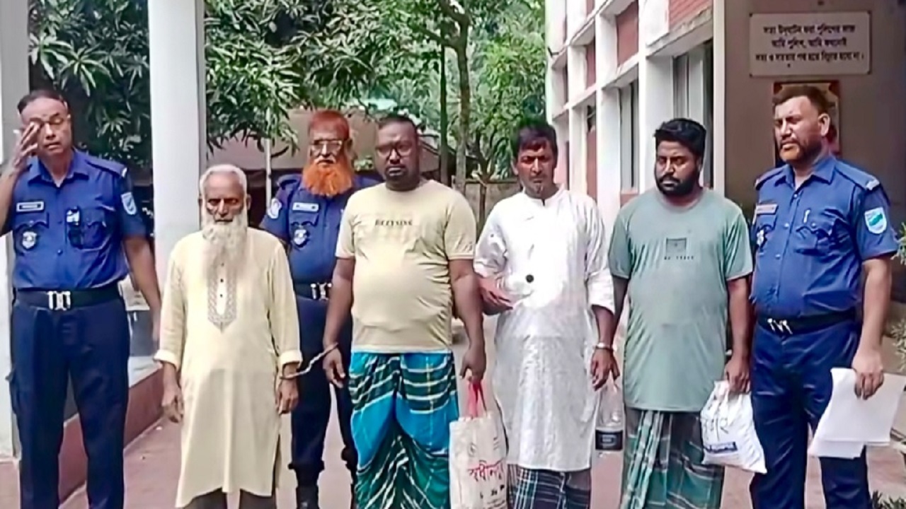 গ্রেফতার আয়নাল হক ও মানিয়ার মোল্লা