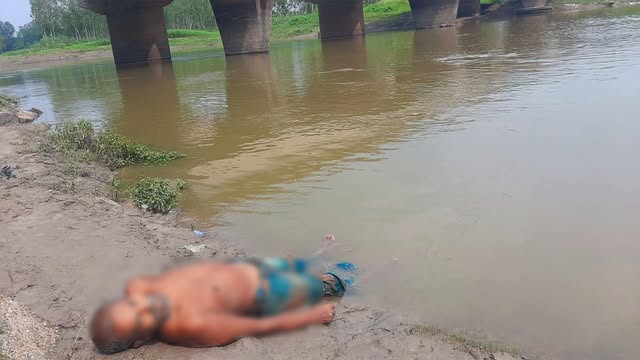 অজ্ঞাতপরিচয় ব্যক্তির লাশ