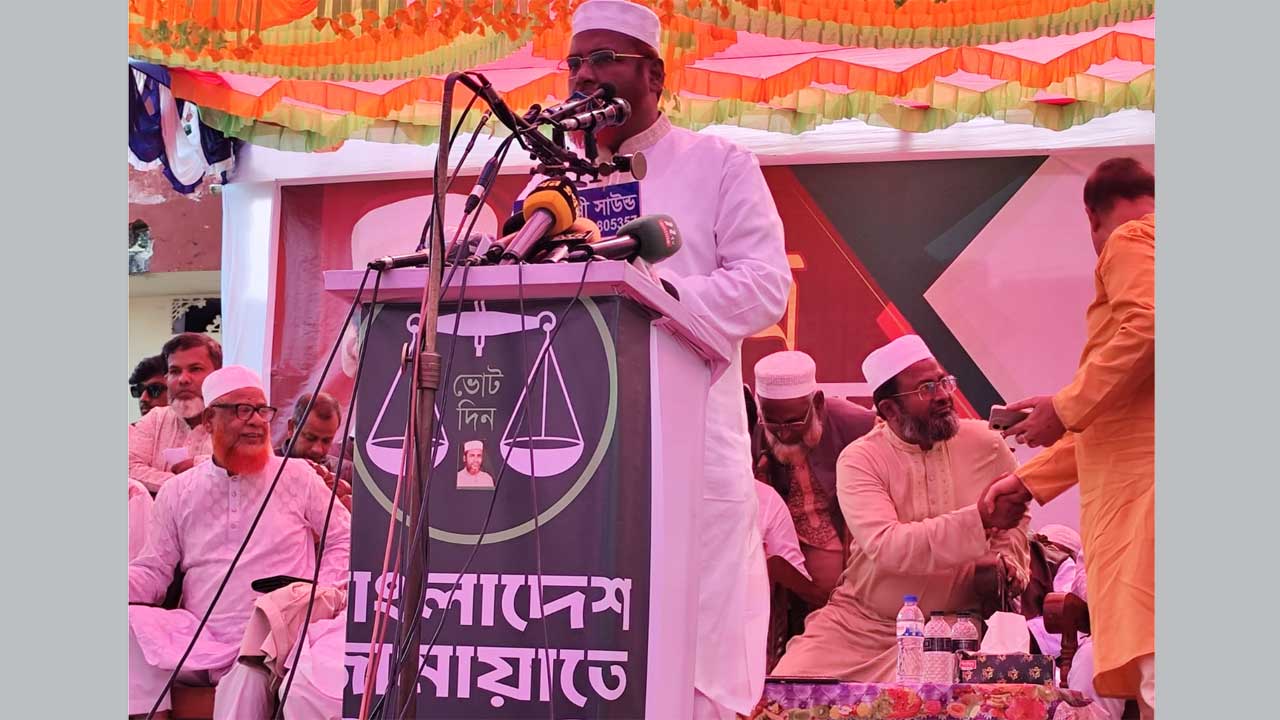 খুলনার ডুমুরিয়া উপজেলার শাহপুর আন্দুলিয়া ফুটবল মাঠে ছাত্র গণজমায়েতে বক্তব্য দেন  জামায়াতে ইসলামীর সেক্রেটারি জেনারেল মিয়া গোলাম পরওয়ার