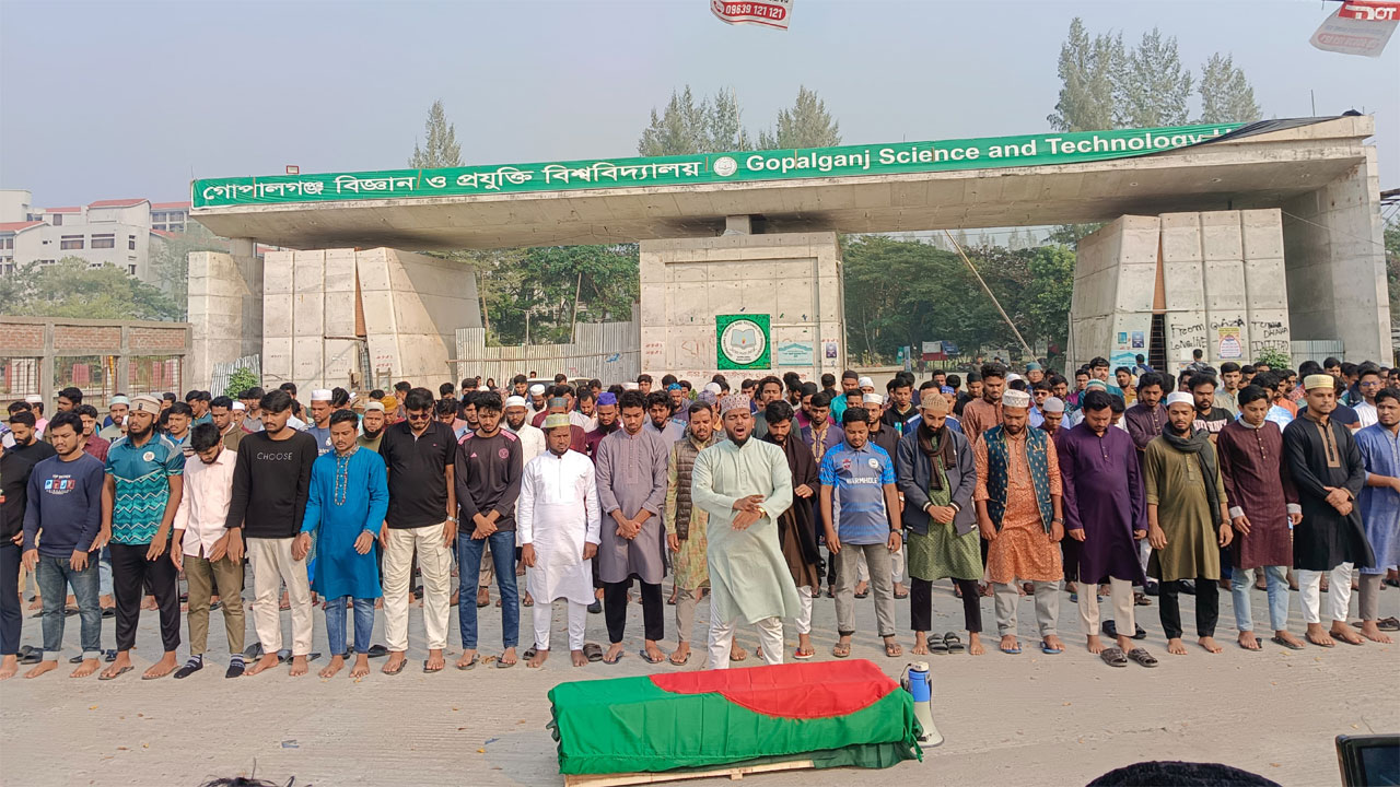 গোবিপ্রবিতে ওসমান হাদির গায়েবানা জানাজা ও কফিন মিছিল