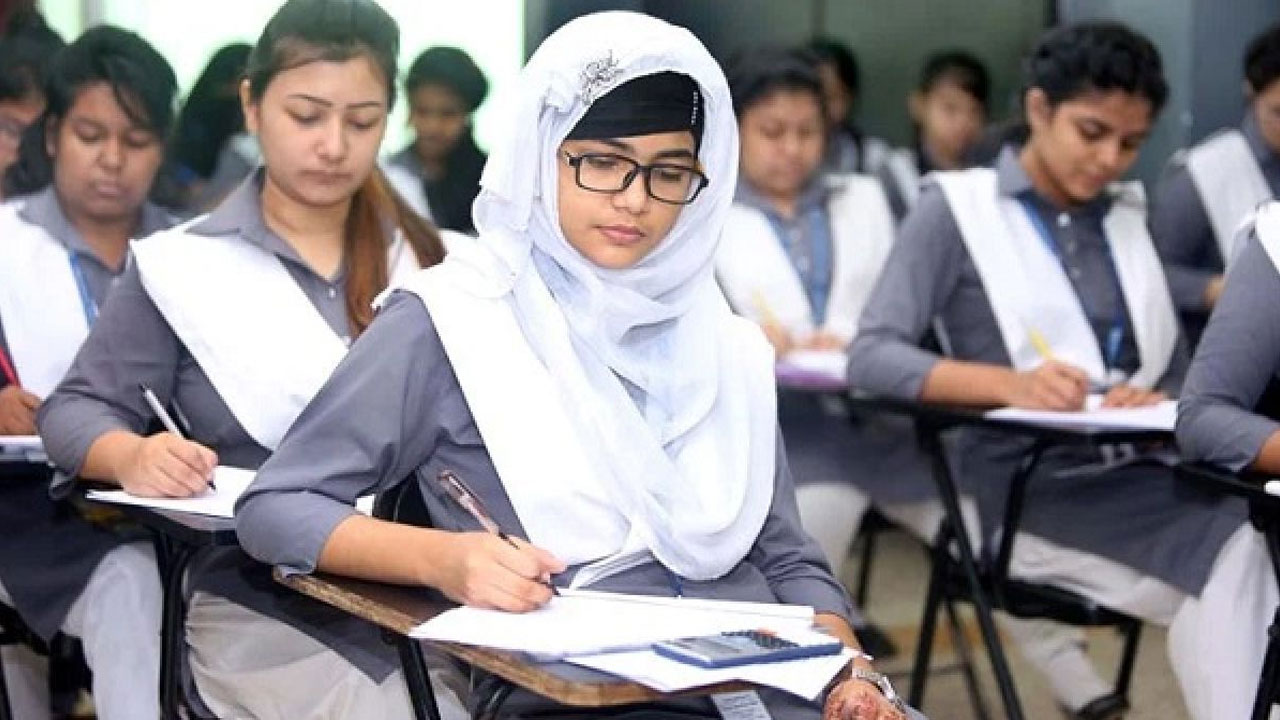 এইচএসসি পরীক্ষার্থী