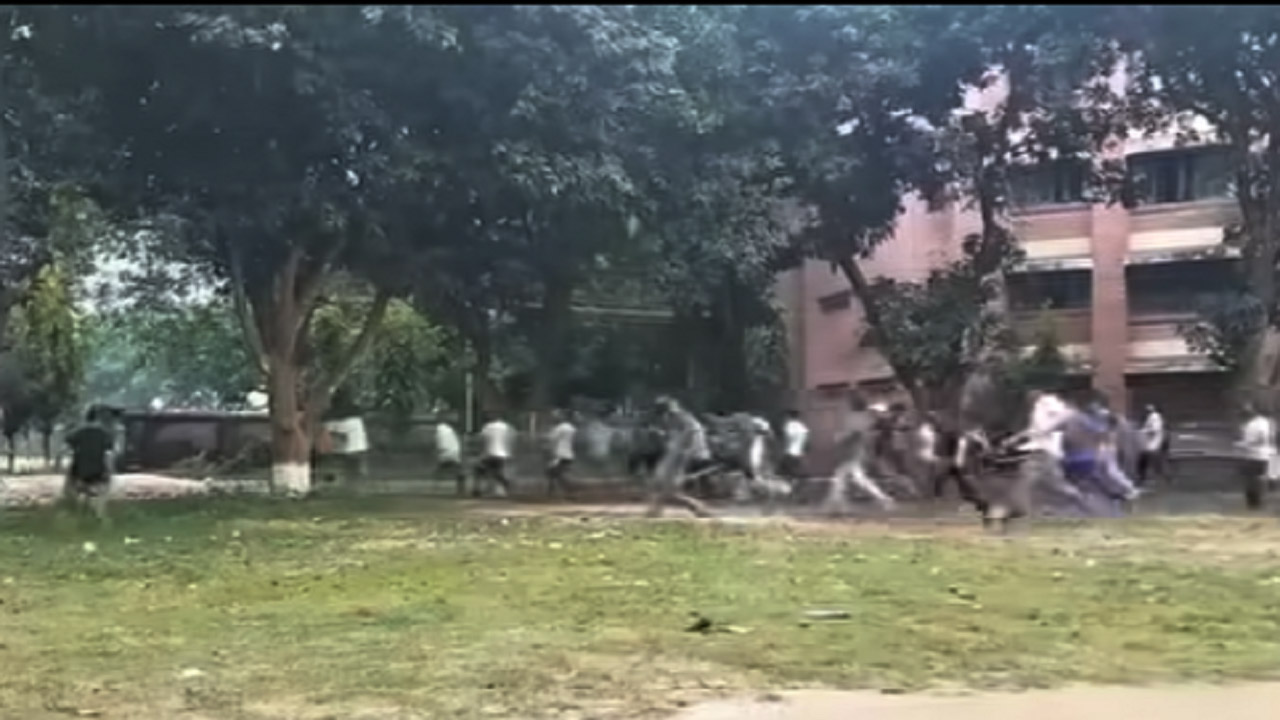 হাবিপ্রবিতে ছাত্রদলের দুই গ্রুপে সংঘর্ষ, আহত ১০