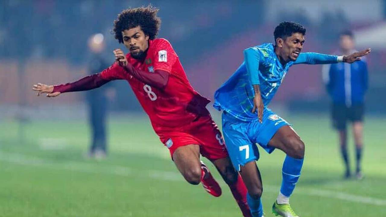 দেশের ফুটবলে হামজা-সামিতদের অন্তর্ভুক্তি নতুন করে জেগে উঠার স্বপ্ন দেখাচ্ছে