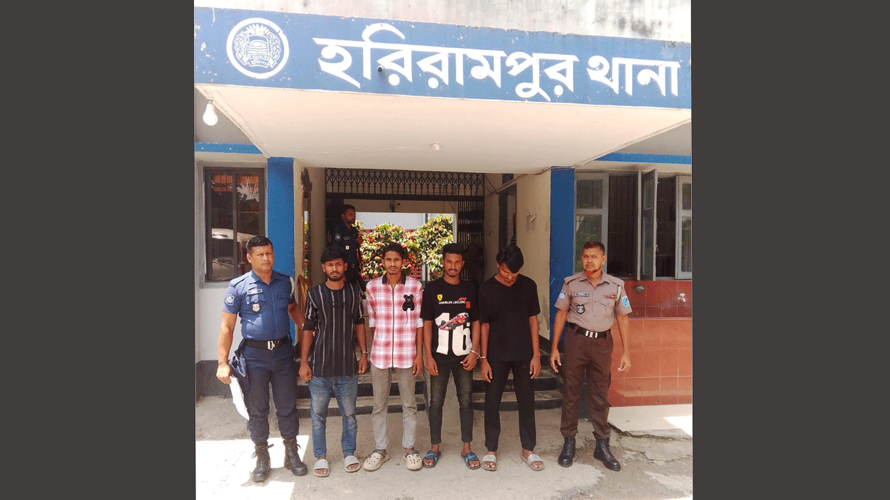 আটক আসামিরা