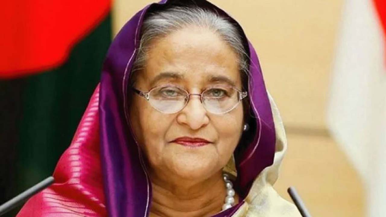 ক্ষমতাচ্যুত সাবেক প্রধানমন্ত্রী শেখ হাসিনা