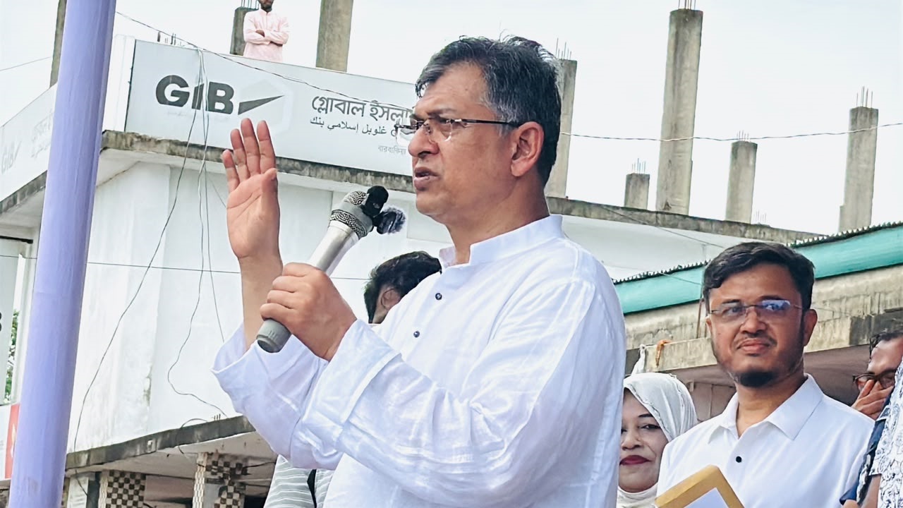 কক্সবাজারের পেকুয়ায় স্বরাষ্ট্রমন্ত্রী সালাহউদ্দিন আহমদ