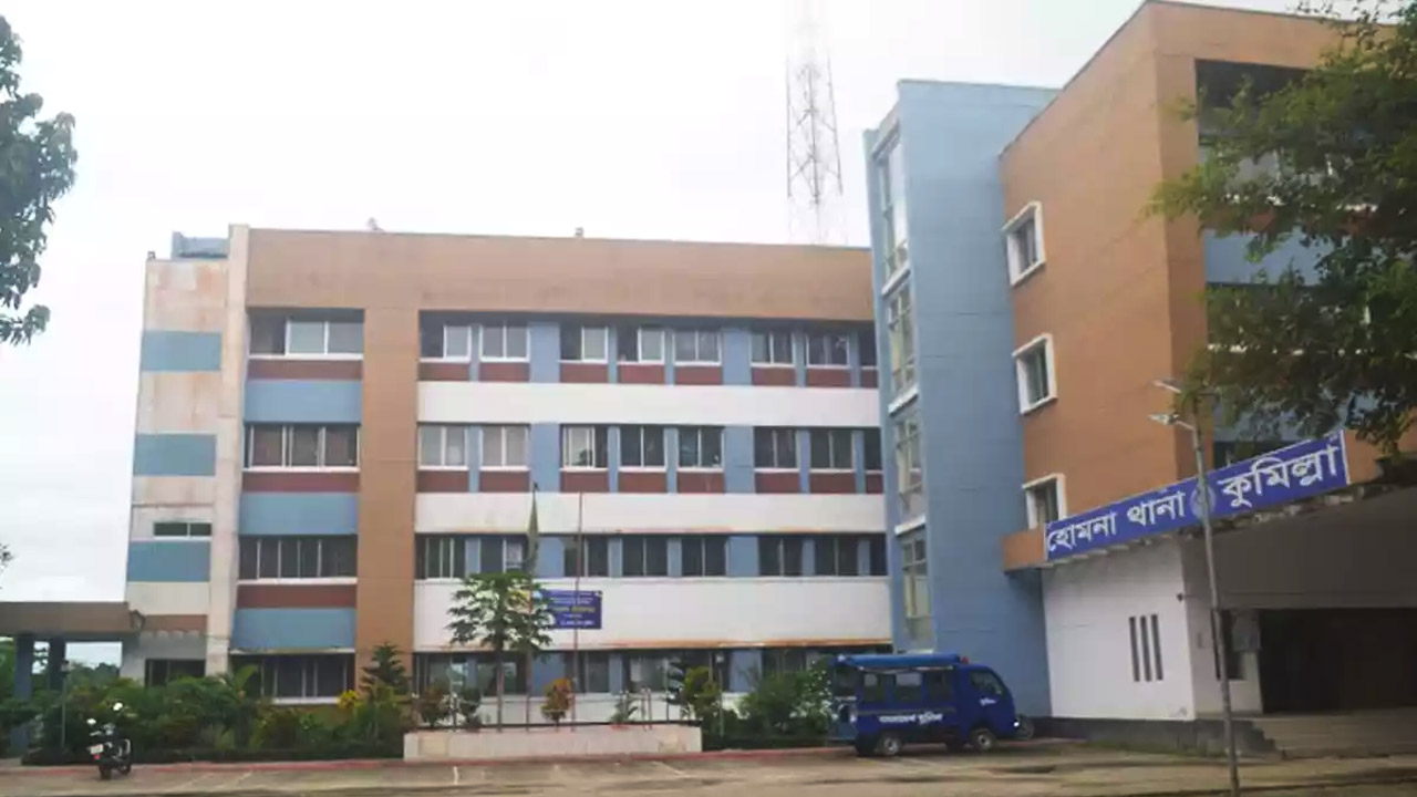 কুমিল্লায় মাজারে হামলার ঘটনায় দুই সহস্রাধিক লোকের বিরুদ্ধে মামলা