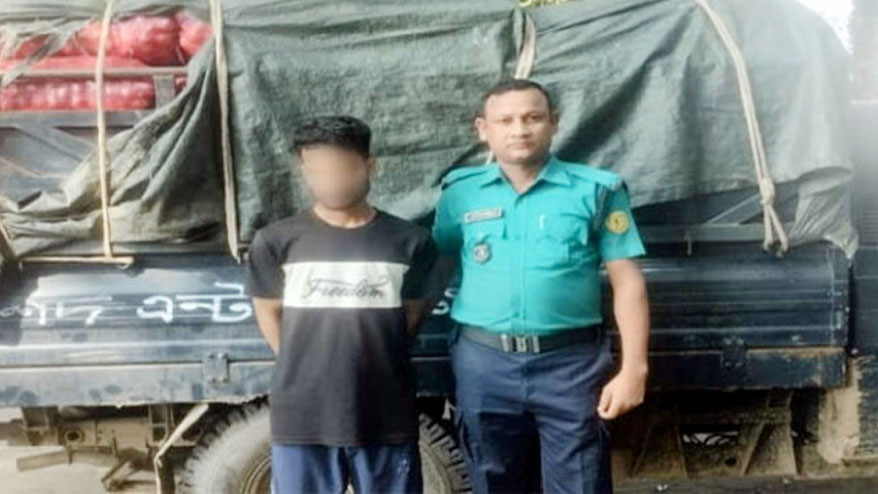 সিলেটে পৃথক অভিযানে বিপুল ভারতীয় পেঁয়াজ উদ্ধার ও আটক এক