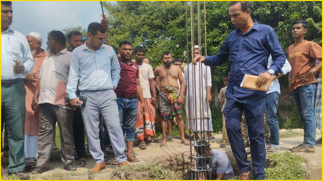 আড়াইহাজরে সরকারি রাস্তায় অবৈধ ভবন, অভিযান শেষে খুলল জনপথ
