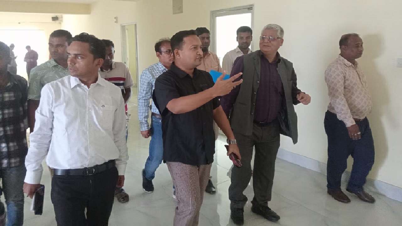 বকশীগঞ্জে স্থলবন্দর পরিদর্শনে ভারতের সহকারী হাই কমিশনার