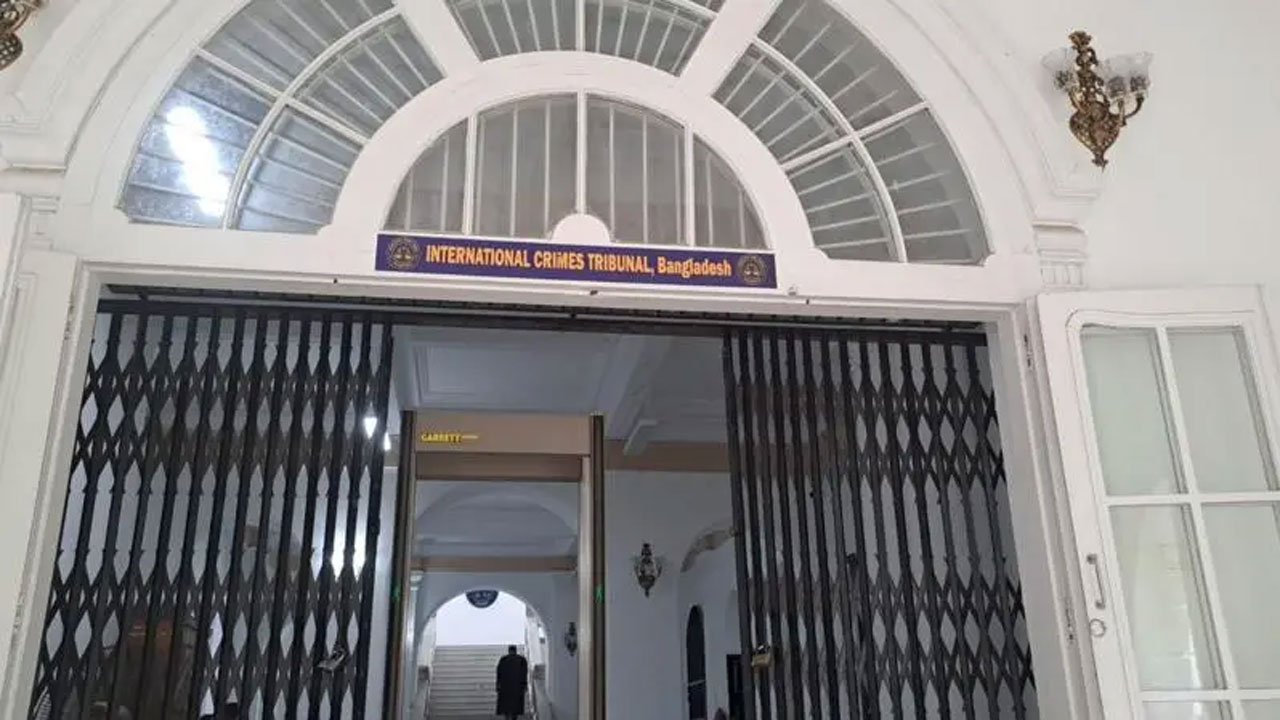 এই মামলায় অভিযুক্ত জাসদ সভাপতি হাসানুল হক ইনু আজ নিজের সুরক্ষা চেয়ে ট্রাইব্যুনালের কাছে মৌখিক আবেদন করেছেন।