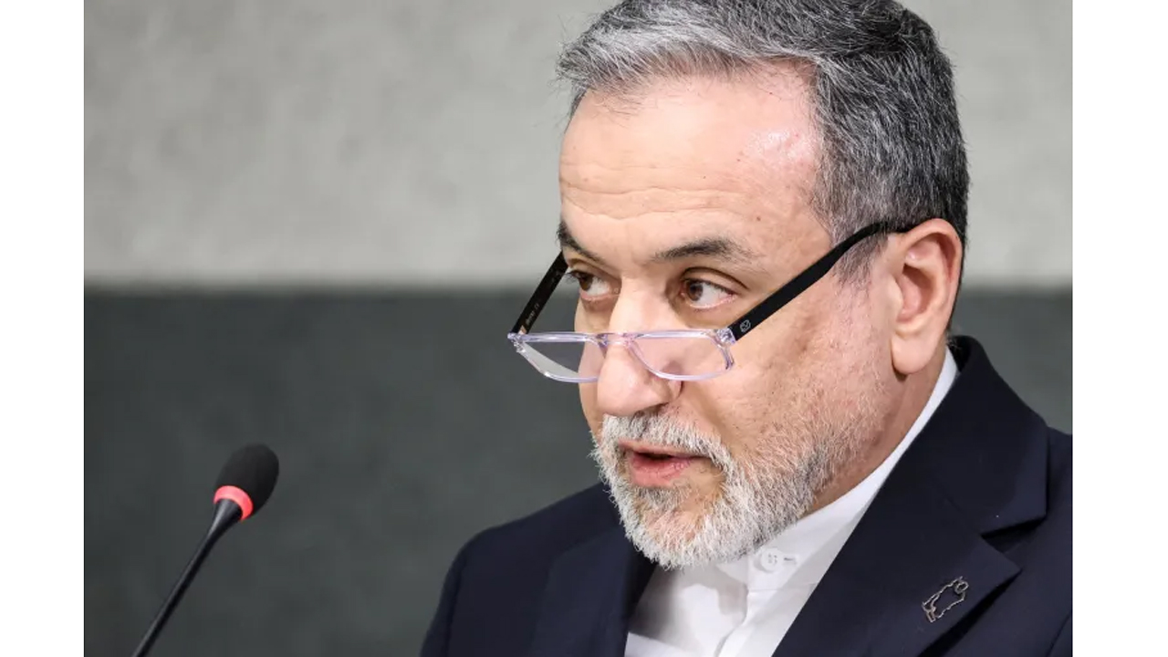 ইরানের পররাষ্ট্রমন্ত্রী আব্বাস আরাঘচি