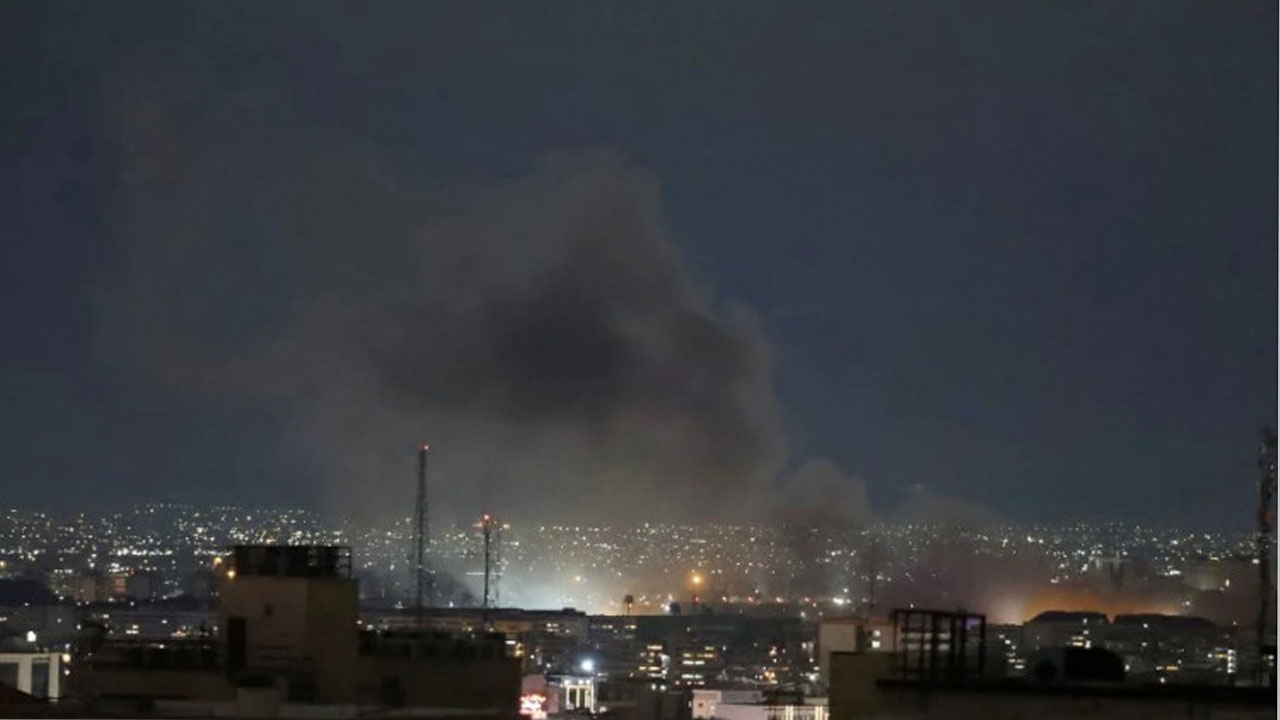 বিস্ফোরণে বিদ্যুৎ সংযোগ বিচ্ছিন্ন