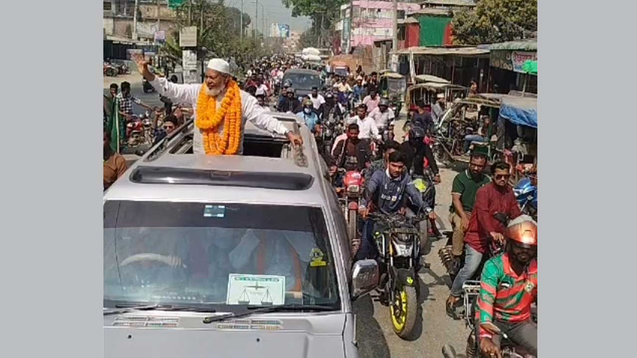 ঈশ্বরদীতে পাবনা-৪ আসনের সংসদ সদস্য আবু তালেব মণ্ডলকে নাগরিক সংবর্ধনা দেয়া হয়