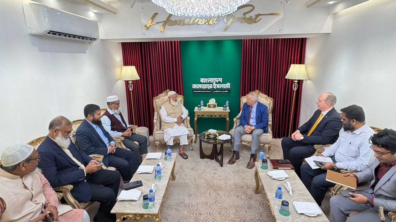 জামায়াত আমিরের ডা. শফিকুর রহমানের সাথে সাক্ষাৎ করেন কসোভোর সাবেক স্বাস্থ্যমন্ত্রী ডা. রিফাত লতিফি