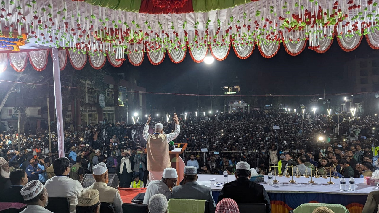ঝিনাইদহ শহরের ওয়াজির আলী হাইস্কুল মাঠের জনসভায় জামায়াত আমির ডা: শফিকুর রহমান