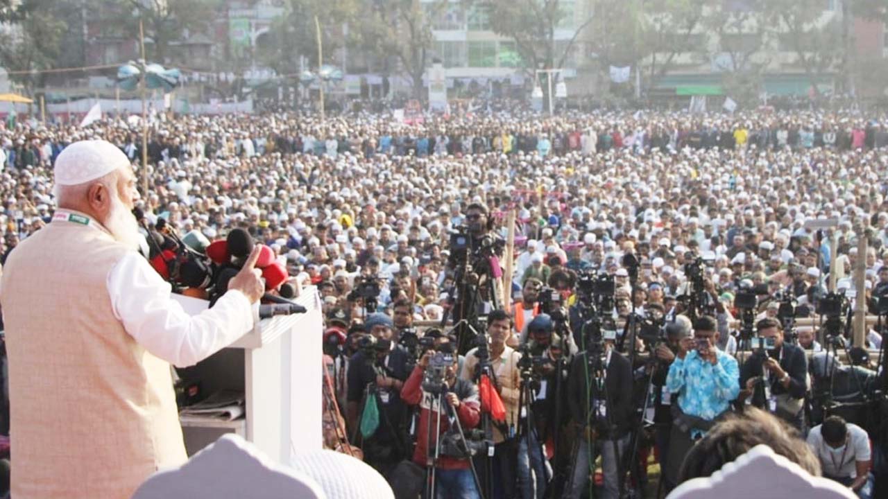 খুলনার সার্কিট হাউজ মাঠে নির্বাচনী জনসভায় জামায়াত আমির ডা: শফিকুর রহমান