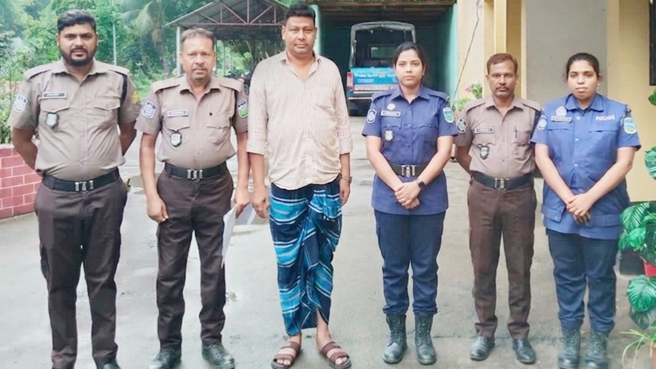 গ্রেফতার ইউপি সদস্য মোহাম্মদ আলী জিন্নাহ