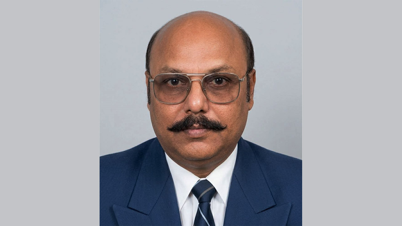 সাবেক স্বাস্থ্য উপমন্ত্রী সিরাজুল হক জামালপুর জেলা পরিষদের প্রশাসক