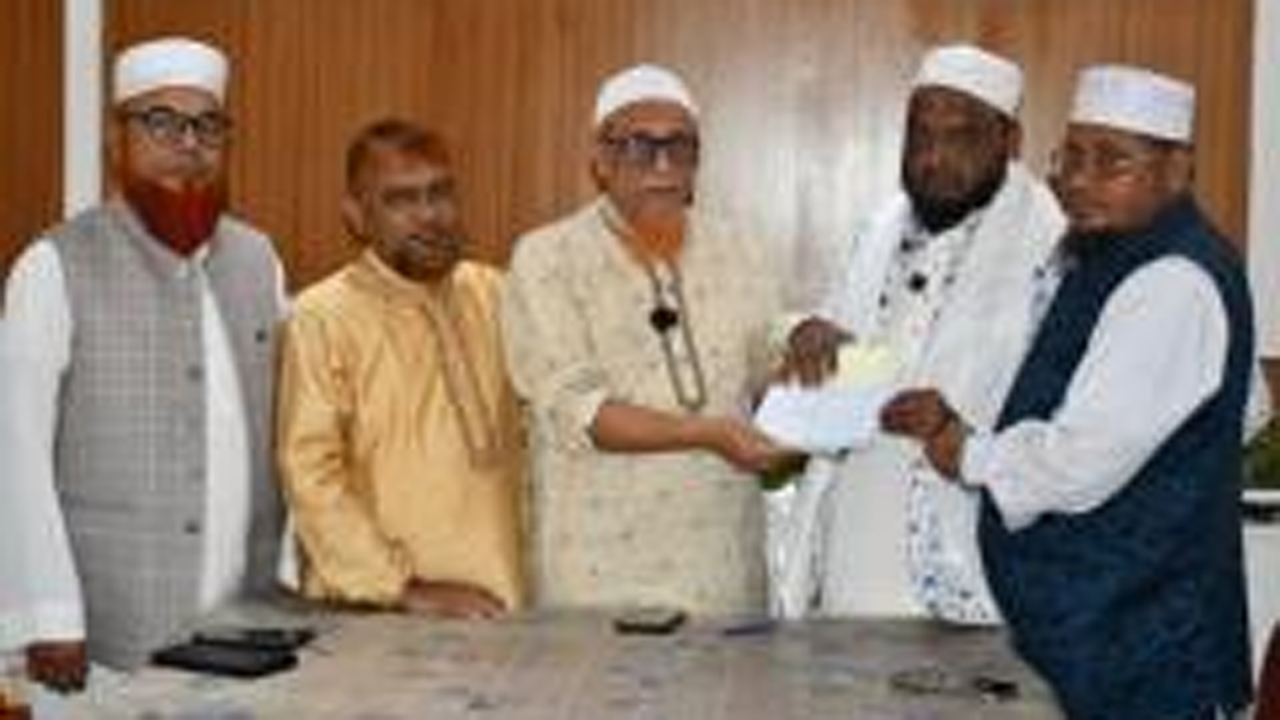 জামায়াতে যোগদান করছেন মুফতি আব্দুর রহমান রাহমানী