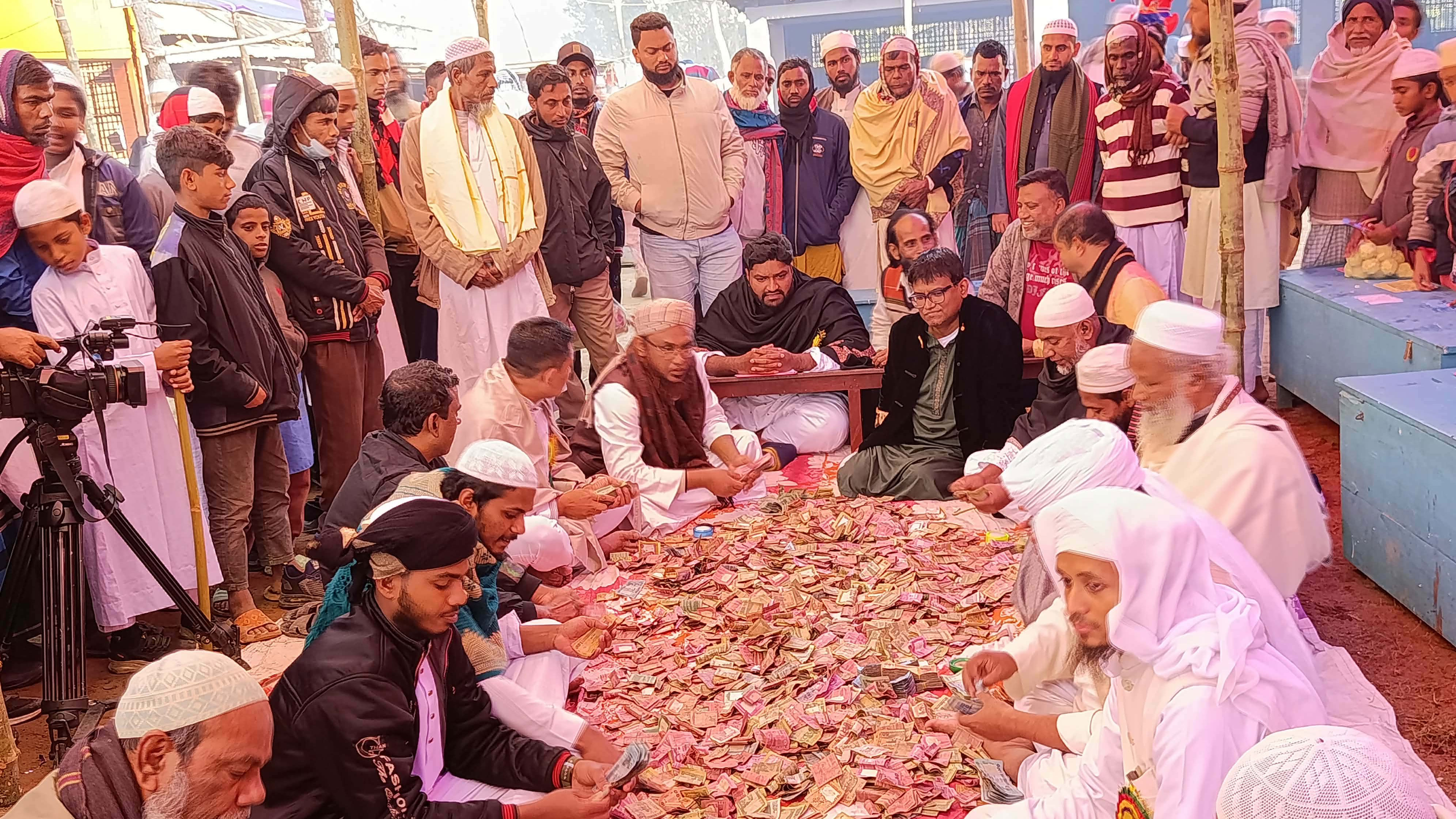 জামিয়া গাফুরিয়ায় ১ দিনেই দান এসেছে এক কোটি টাকার বেশি