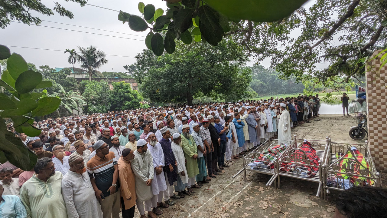 তিনজনের জানাজা