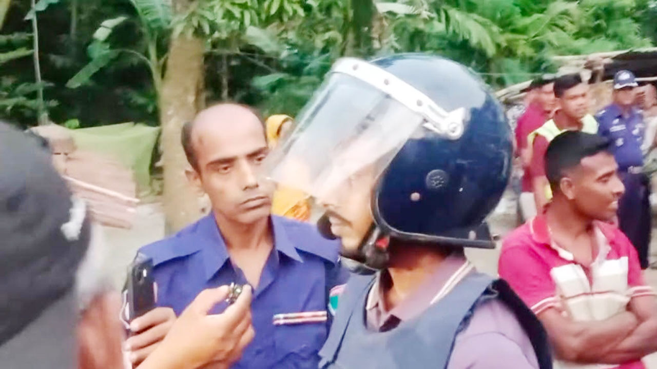 অভিযুক্ত আল মুরাদকে নিয়ে অভিযান চালিয়ে লাশ উদ্ধার