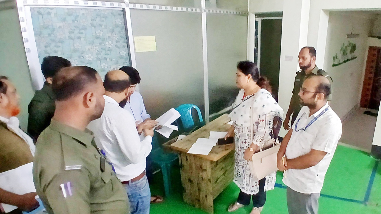 ডায়াগনস্টিক সেন্টারে ভ্রাম্যমাণ আদালত পরিচালনা